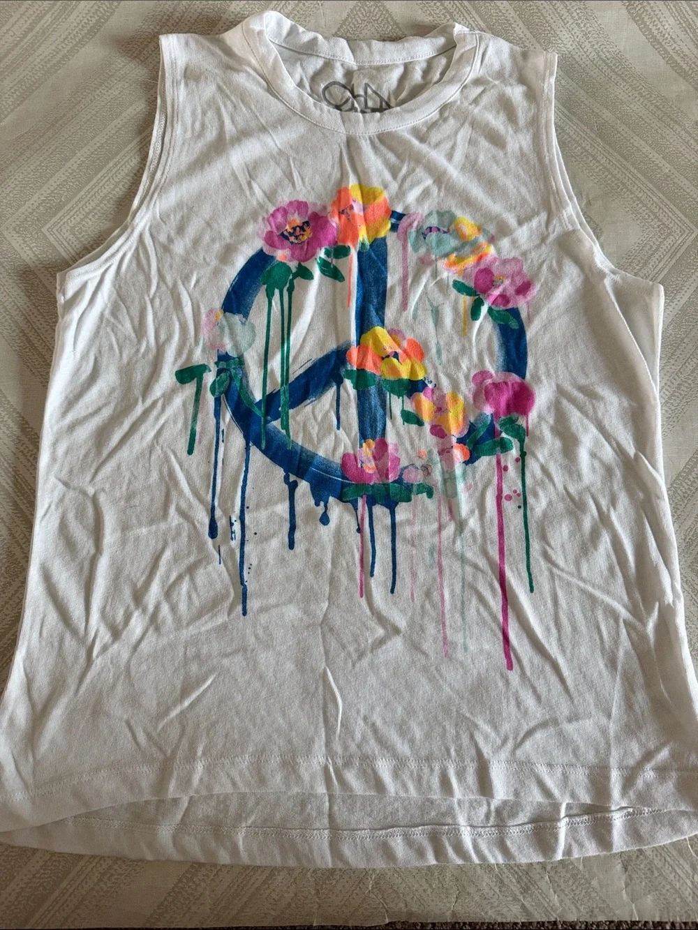Chaser Women’s White Peace Sign Tank Top Blue Floral Graphic Size Large